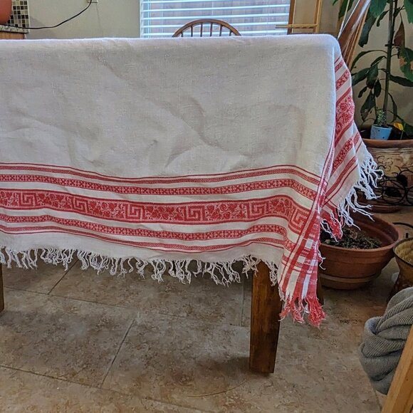White & Red Linen Fringe Vintage Tablecloth - Picture 8 of 13